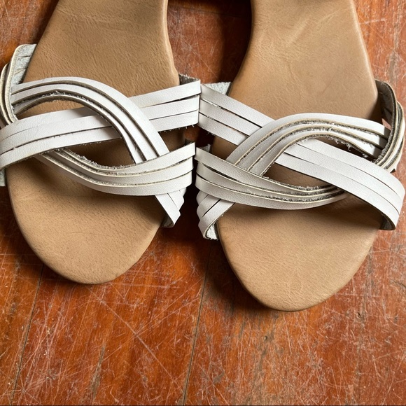 DLG White Silver Brown Braided Strap Sandals Size 8 - Picture 5 of 8